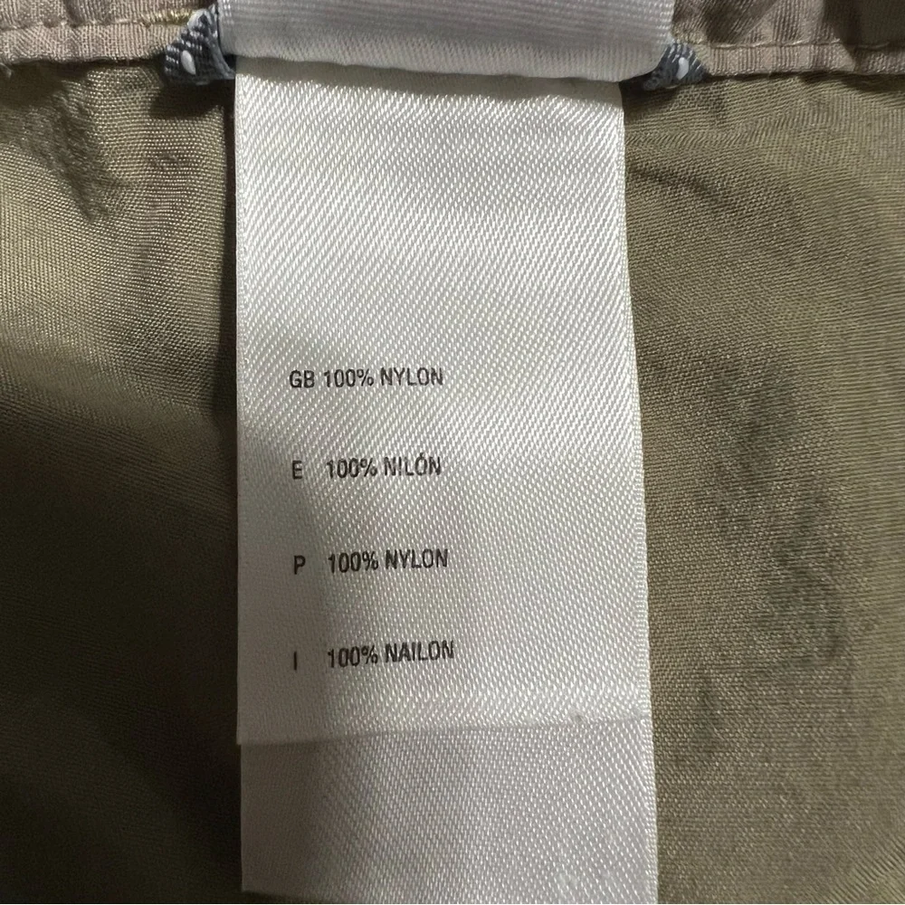 The North Face Women’s Cargo Hiking Capris Olive Green size 4